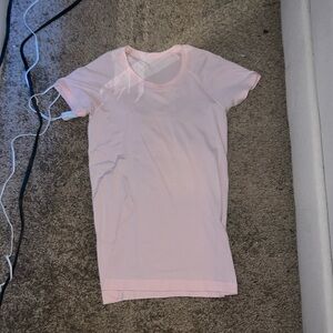 Size 6 Strawberry Milkshake Swiftly Tech Tee regular length
